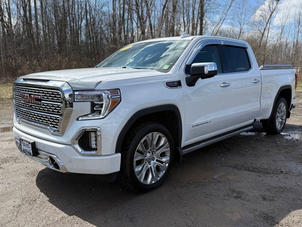 2021 GMC Sierra 1500 Denali in White Frost Tricoat — front three-quarter view