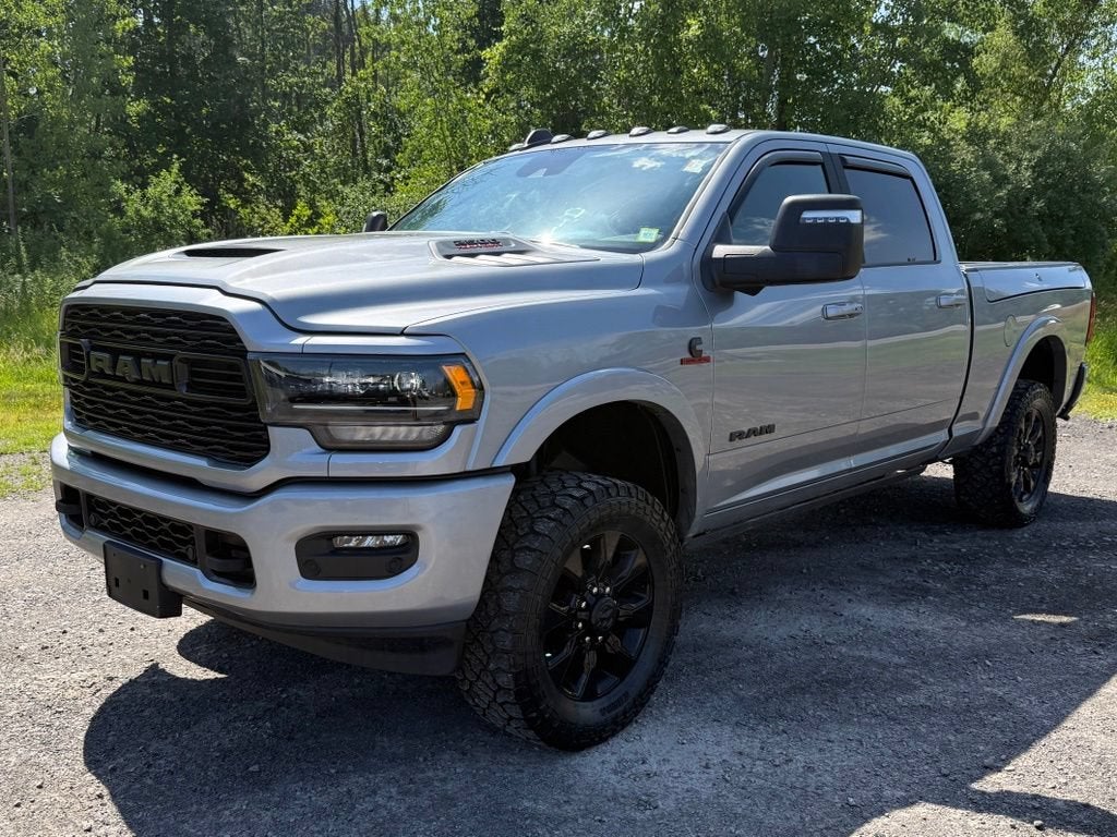 2024 RAM 2500 Limited Crew Cab 4x4 6'4" Box in Silver — front three-quarter view